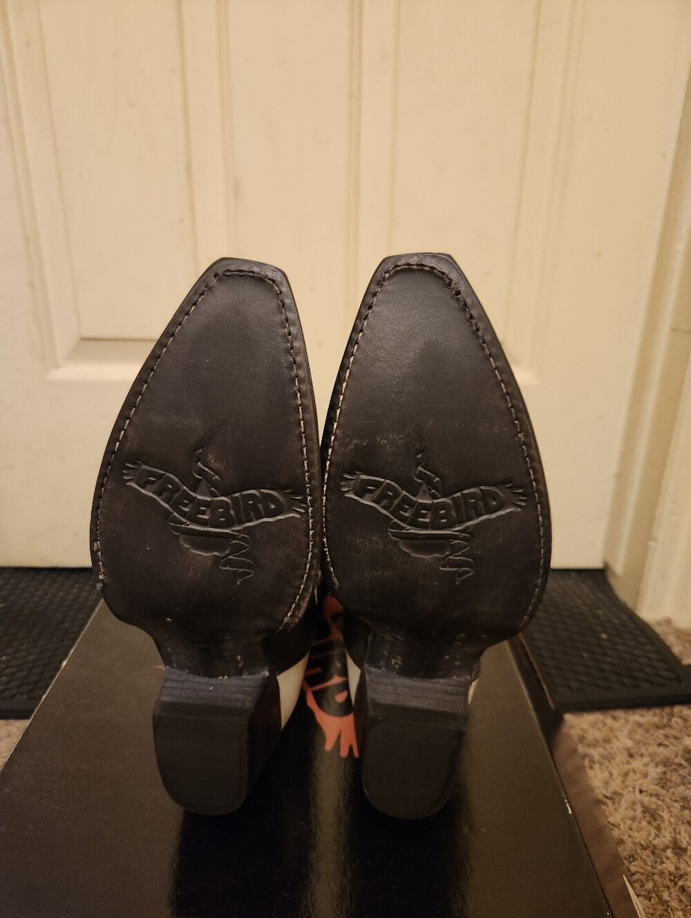 Freebird Woodland Boot Black and White Sz 9 - Picture 8 of 9